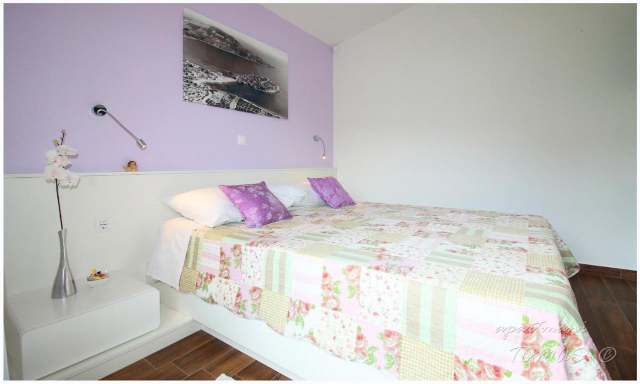 Apartments Tomas Primosten Luaran gambar